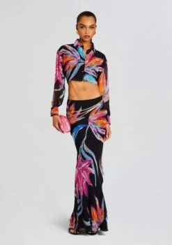 Margo Maxi Skirt -Women's Clothing Shop Ecommerce Crop 23 11 16 MARGO2269SHIRT BLACK 2081 ECOMM 14e3b197 63a3 4a25 a47e 940b32f0e568