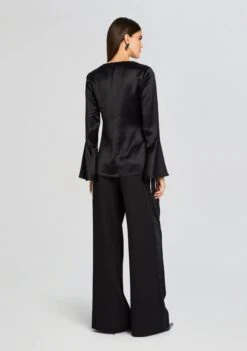 Svea Blouse -Women's Clothing Shop Ecommerce Crop 23 12 18 SVEABLOUSE BLACK 1991 ECOMM