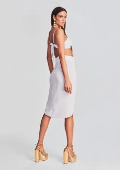 Agam Skirt -Women's Clothing Shop Ecommerce Crop 230321 Set2 SHOT 80 2515 eComm 5152f5b2 937e 4463 b546 488fc2121919