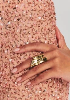 Lowe Sequin Skirt -Women's Clothing Shop Ecommerce Crop 230419 Set2 Shot 12 1792 eComm