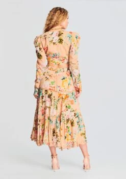 Jolie Crop Top -Women's Clothing Shop Ecommerce Crop 230419 Set2 Shot 69 8732 eComm 06f0ef51 a86b 403a 8c43 719825f5f3b5