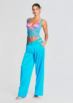 Vencia Top 11 Vencia Top -Women's Clothing Shop Ecommerce Crop 230510 Set2 SHOT 15 1865 eComm 83c42025 fe20 4bb1 8a2f 17081d513860