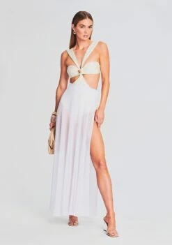 Alaia Long Slit Skirt -Women's Clothing Shop Ecommerce Crop 230510 Set2 SHOT 62 6406 eComm 7a98bdfb 0a87 4dae 8a26 74e55297ceea