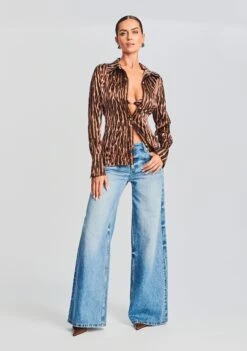 Olsen Silk Top -Women's Clothing Shop Ecommerce Crop 230718 SET2 OLSENTOP MONETBRA 4256 ECOMM