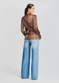 Olsen Silk Top -Women's Clothing Shop Ecommerce Crop 230718 SET2 OLSENTOP MONETBRA 4296 ECOMM