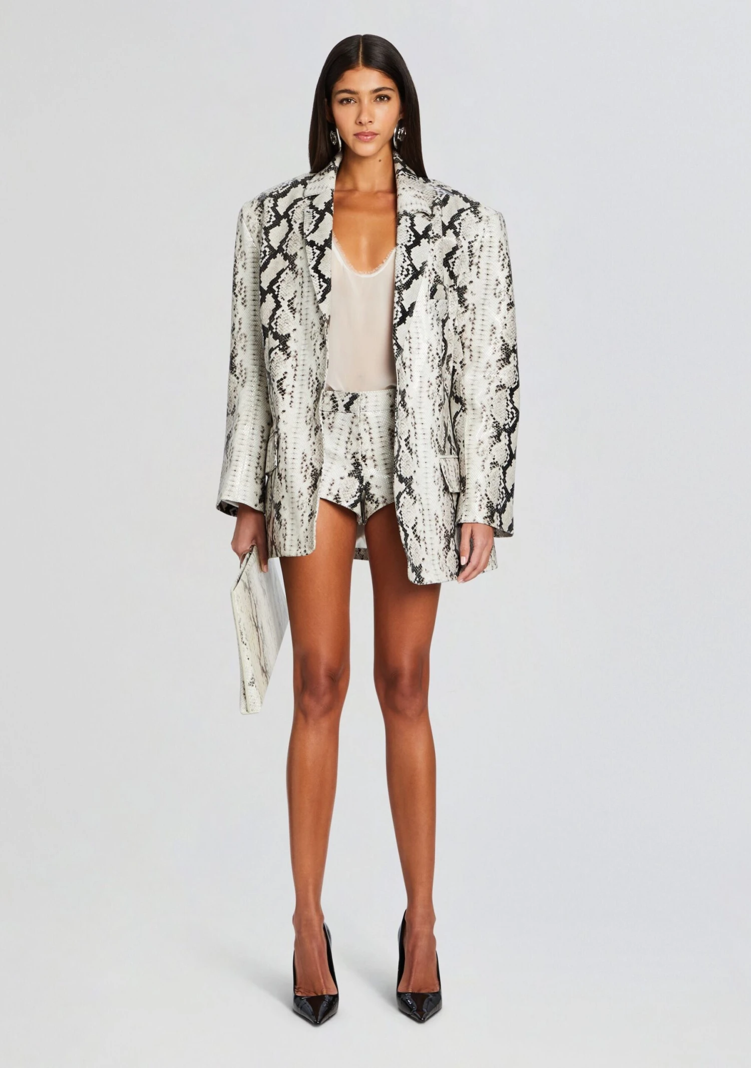 Aven Leather Short 7 Aven Leather Short - Image 5