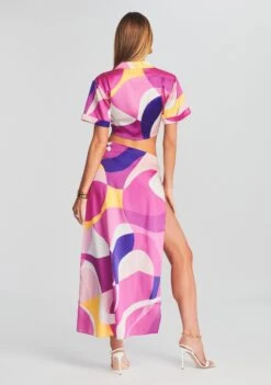 Siena Silk Top 12 Siena Silk Top -Women's Clothing Shop Ecommerce Crop Retrofete eComm SHOT 02 114 9ee2b408 8579 4d61 a236 08ff8a8a5c66